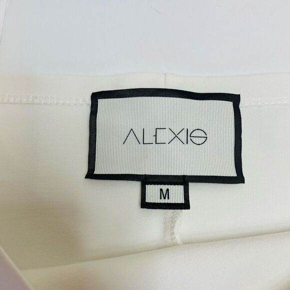 Alexis Gryffin Off The Shoulder Bell Sleeve Top White Size Medium - Picture 6 of 12